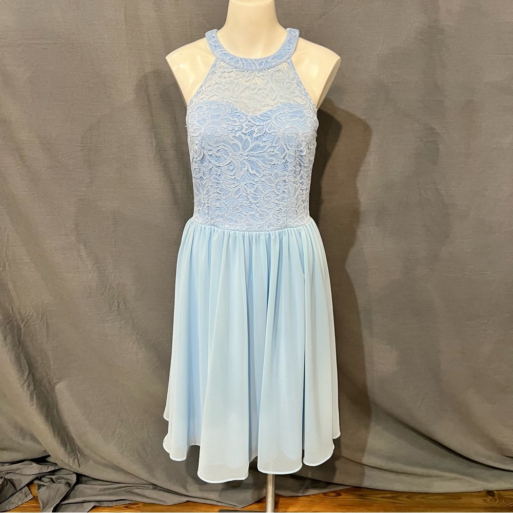 Chic Light Blue Lace Midi Dress